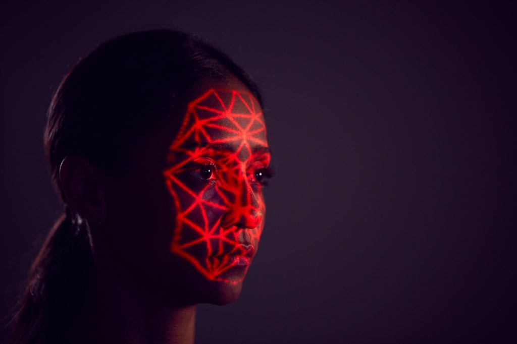 Who and how adequately and professionally can evaluate face analysis quality ?