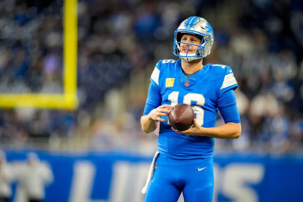 Are You Still Watching Football the Old Way? Here’s What You’re Missing