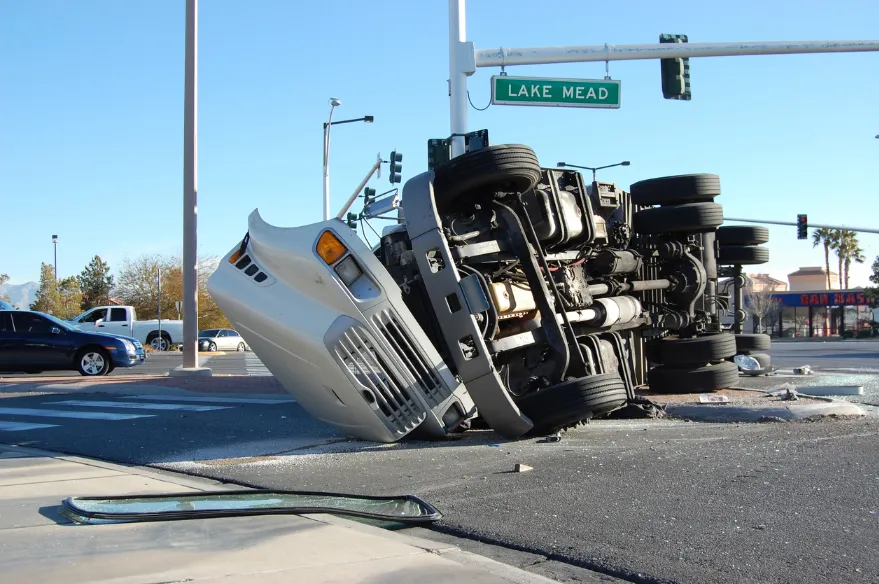 Truck Accident in Kansas City? A Personal Injury Lawyer Can Handle the Fight 1